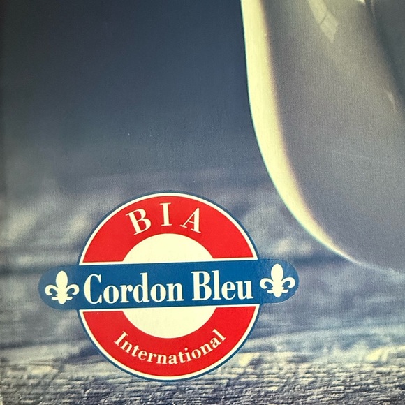 Cordon Bleu B.I.A Classic White (Smooth) Teapot with Lid excellent condition - Picture 7 of 8